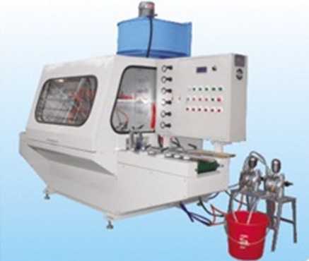 Auto_moulding_spraying_machine